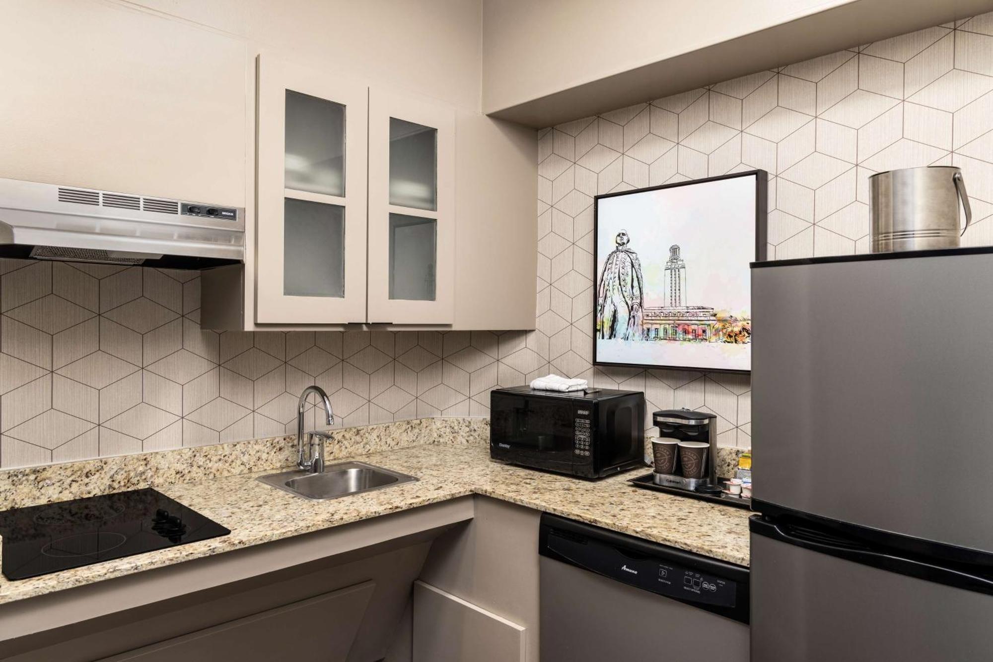 Doubletree Suites By Hilton Austin Downtown Capitol Eksteriør billede